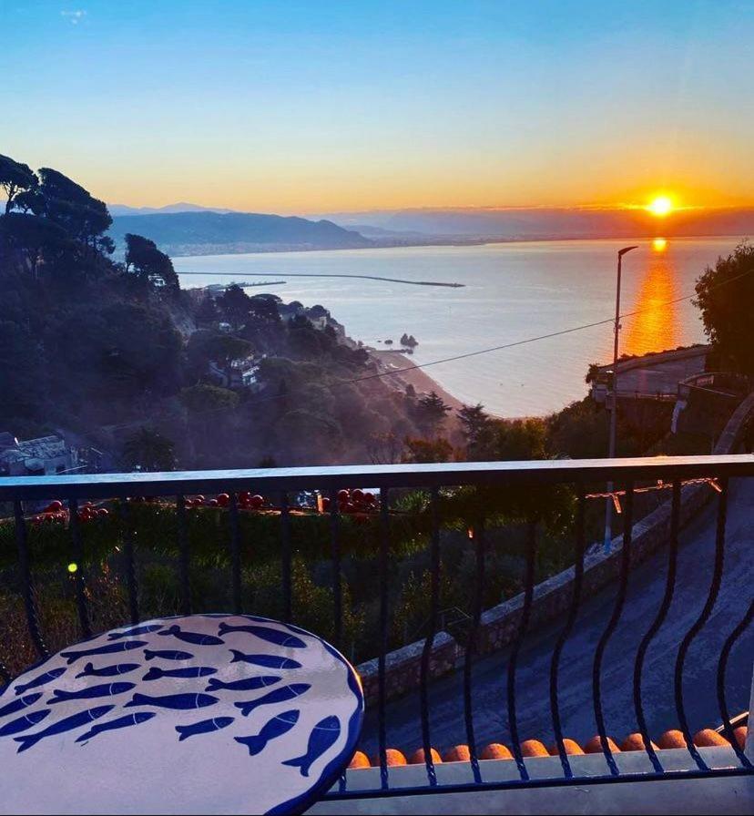 Vietri Residence Villa Giordano Sea View Amalfi Coast מראה חיצוני תמונה